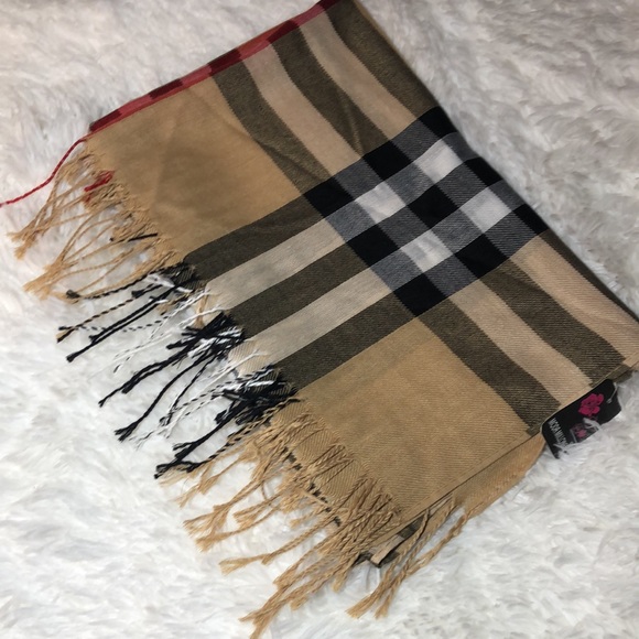 🤎🖤🤍 Moda Millones Women’s Scarf 100% Acrylic 🧣 NWT 🤍🖤🤎 - Picture 4 of 4